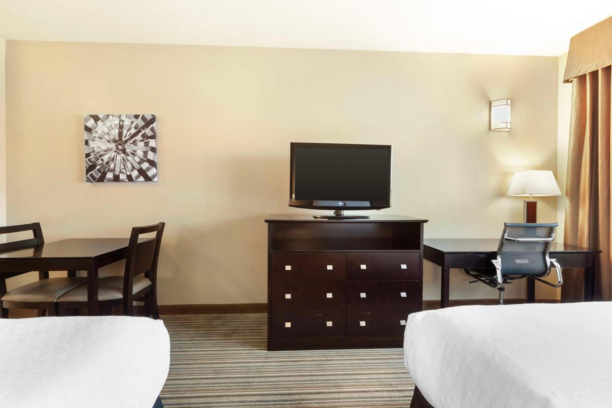 Best Western Plus Peace River Hotel & Suites Zewnętrze zdjęcie