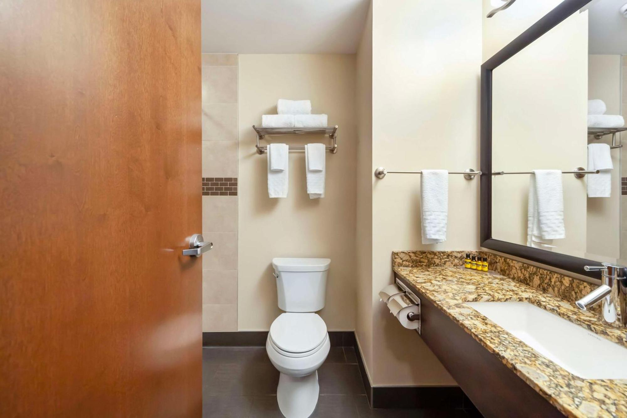 Best Western Plus Peace River Hotel & Suites Zewnętrze zdjęcie
