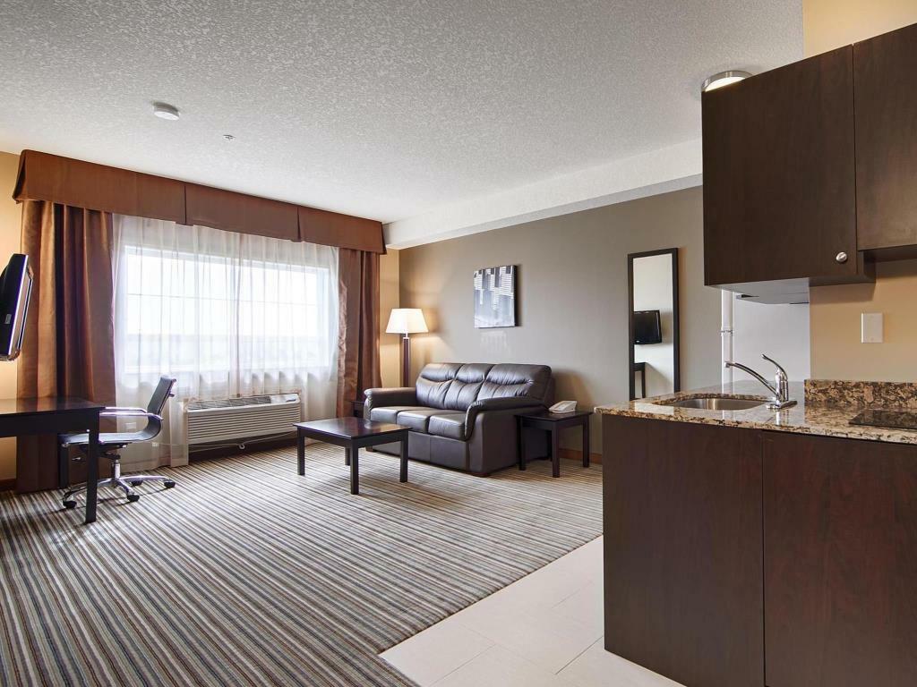 Best Western Plus Peace River Hotel & Suites Zewnętrze zdjęcie
