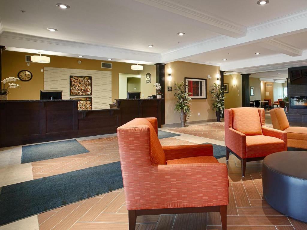 Best Western Plus Peace River Hotel & Suites Zewnętrze zdjęcie